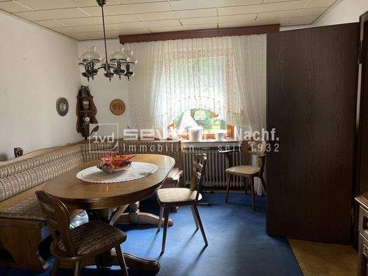 Esszimmer : Tür zur Küche