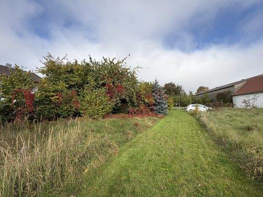 Großzügiges Grundstück mit