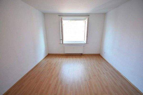 Schlafzimmer (Beispielwohnung im 1. OG)