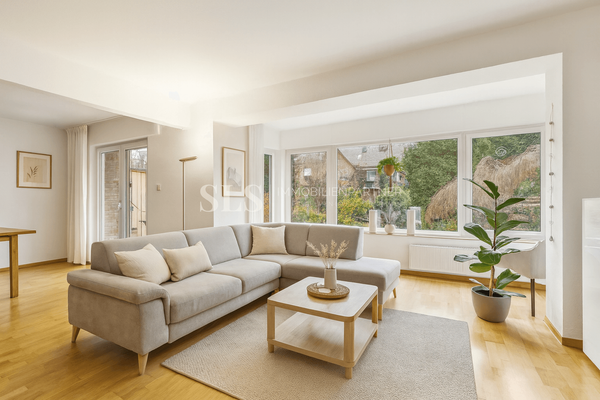 Wohn-Essbereich EG (KI generiert)