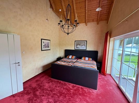 Schlafzimmer DG