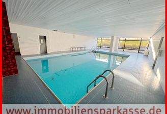 Schwimmbad inklusive!