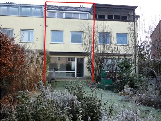 Gebäuderückseite / Garten