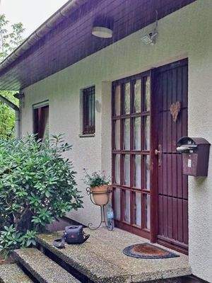 Vorderseite Hauseingang