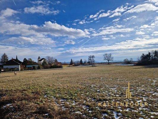 Grundstücksansicht von vorne rechts