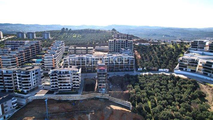Luxury Apartments in a Complex Near the Beach in Bursa Mudanya