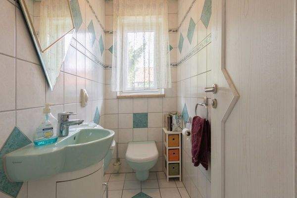 getrenntes WC Erdgeschoss