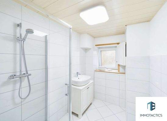 Bad Haus 2 EG - (KI generiert)