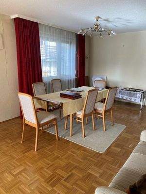  Essplatz im Wohnzimmer