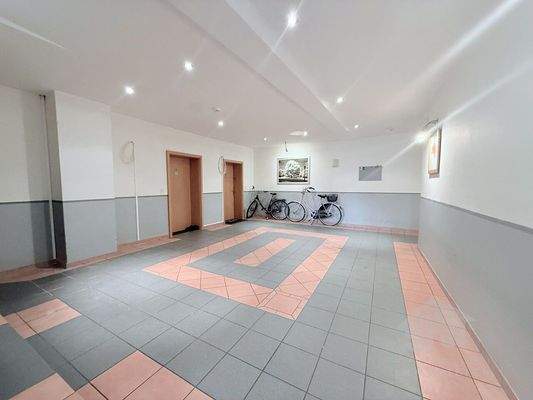 Geräumiger Flurbereich im 1. Obergeschoss