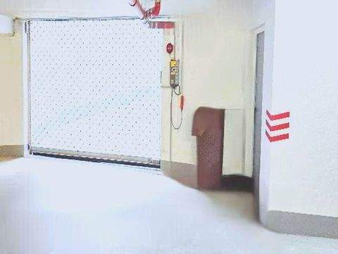 Mönchengladbach Garage, Mönchengladbach Stellplatz