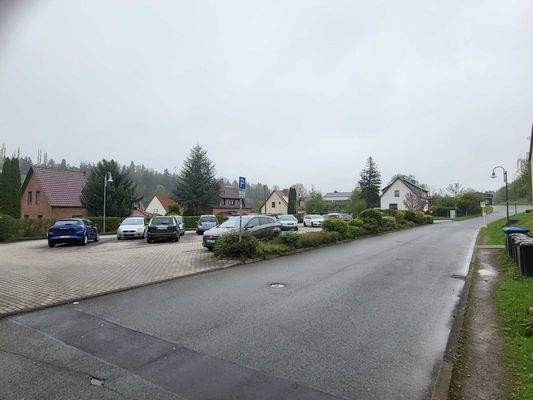 öffentlicher Parkplatz