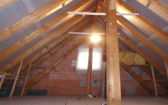 Dachboden über der Garage