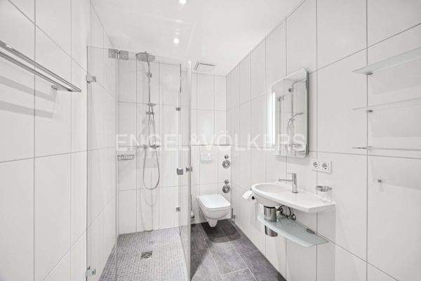 Duschbad mit bodengleicher Dusche