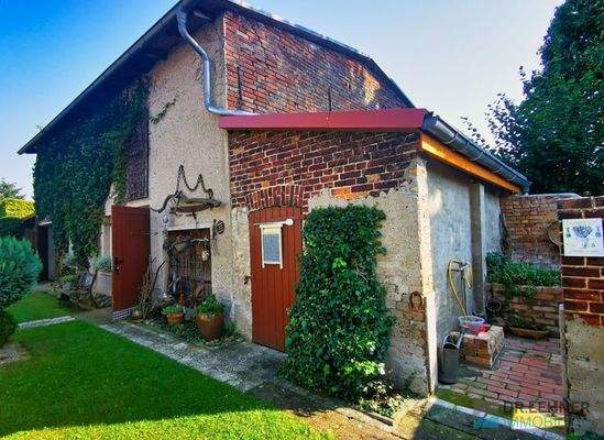 Traditionelles Nebengebäude