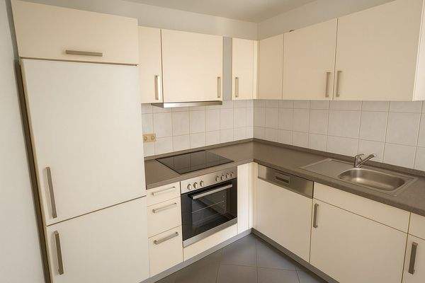 Einbauküche ist bereits vorhanden