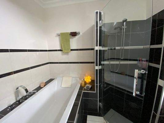 Badezimmer im Dachgeschoss