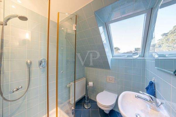 Spitzboden - Duschbad