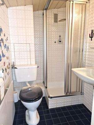 Duschbad im Dachgeschoss