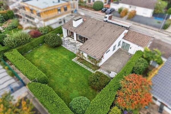 Grundstücks- und Hausansicht