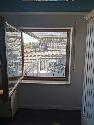 Sicht auf Balkon v. Schlafz.