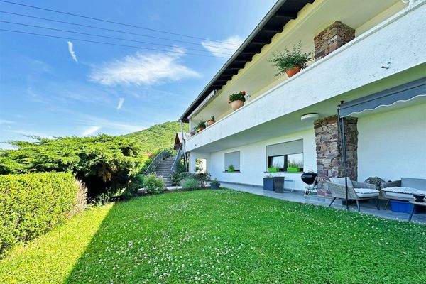 Vorgarten an der UG Wohnung