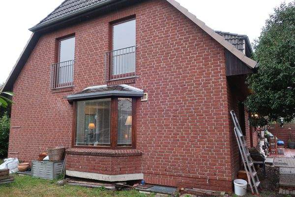 Seitenansicht mit Erker.JPG