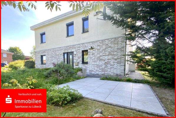 Wohnung mit Gartenanteil & Terrasse