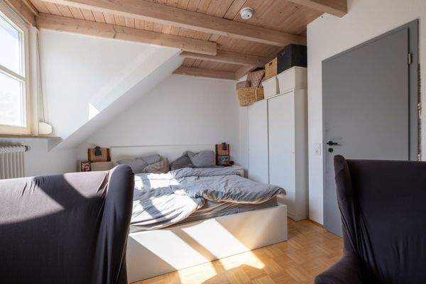 großes Elternschlafzimmer