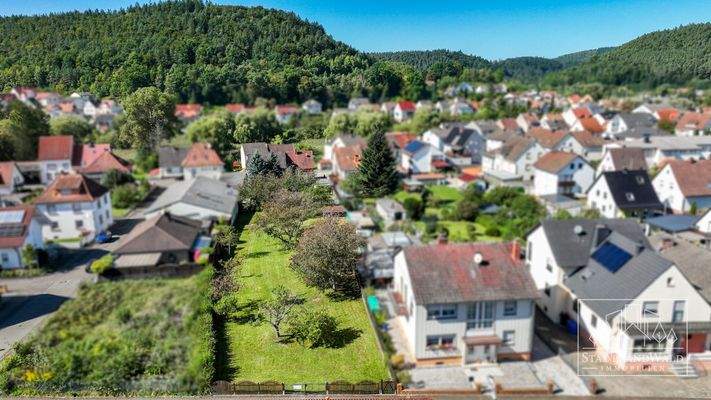 Luftbild Bauplatz und Umgebung