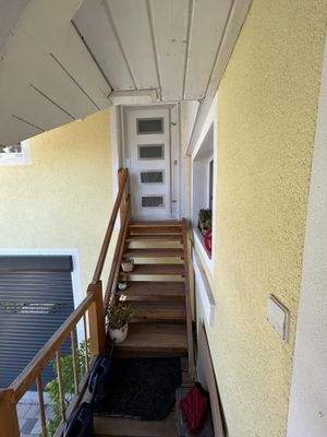 Zugang Zimmer über der Garage
