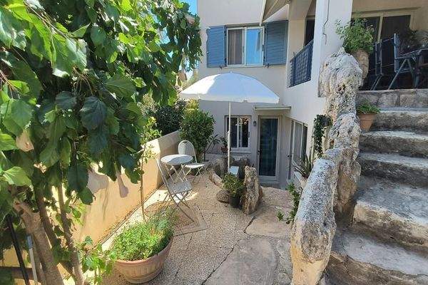 Kreta, Pirgos Psilonerou: Schönes Haus in toller Anlage in Strandlage zu verkaufen