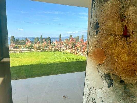 Exklusive Neubauvilla in Lazise – Moderne Eleganz in ruhiger Lage, nur 500 m vom Seeufer