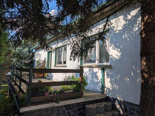 Südseite mit Terrasse