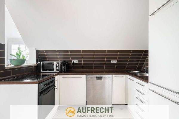 gepflegte Einbauküche