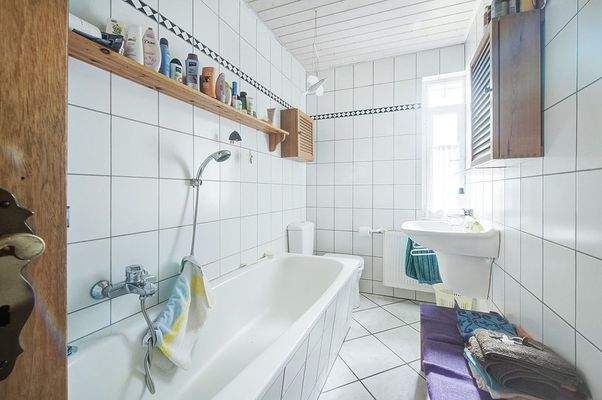 Wannenbad Erdgeschoss