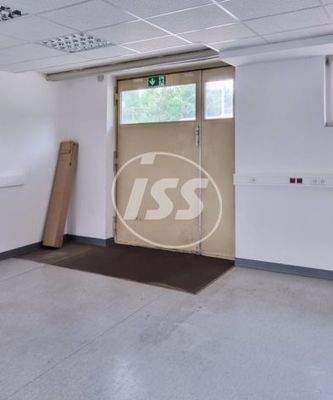 Musterraum 3 im Erdgeschoss mit Tür