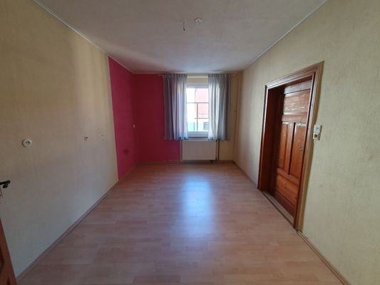 Obergeschoss - Zimmer 3.jpg