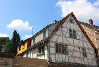 schönes Fachwerkhaus mit Bauplatz