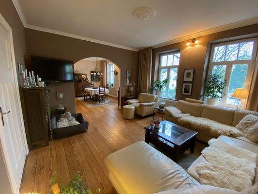 Wohn- u. Essbereich OG