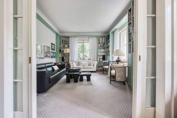 Wohnbereich mit originaler Schiebetür