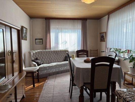 Blick ins Wohnzimmer