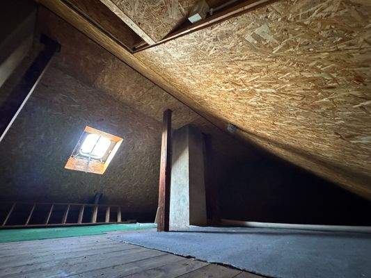 Dachboden Vorderhaus