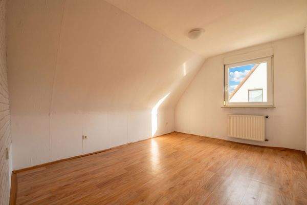 Das Wohnzimmer im Dachgeschoss