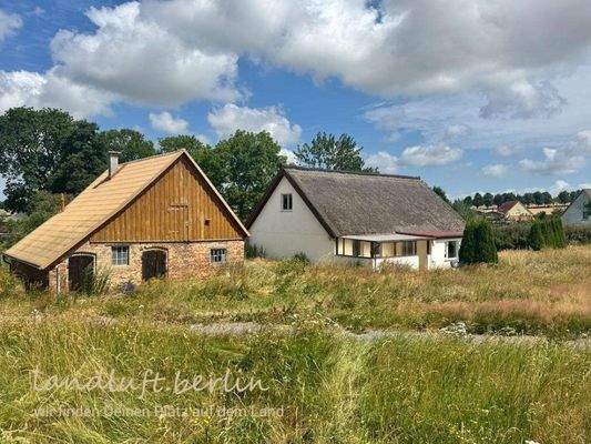 ehemaliger Stall und Wohnhaus.jpg