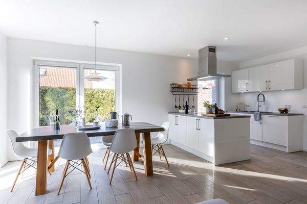 Offene Küche mit Essbereich