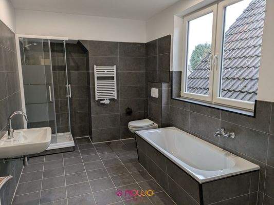 Dusch- und Wannenbad