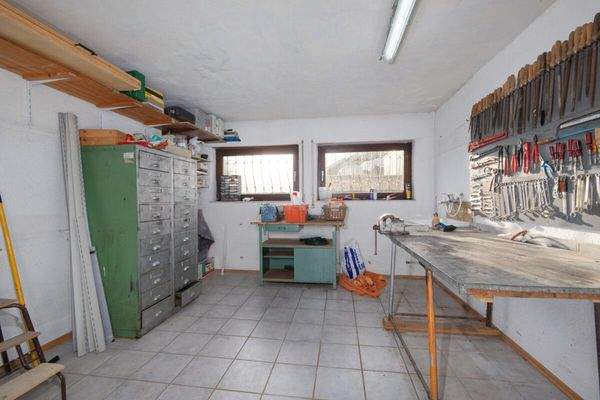 Kellerraum / Werkstatt UG