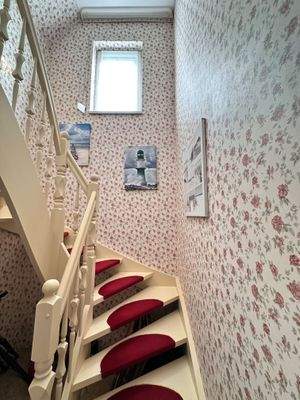 Treppe zum Obergeschoss