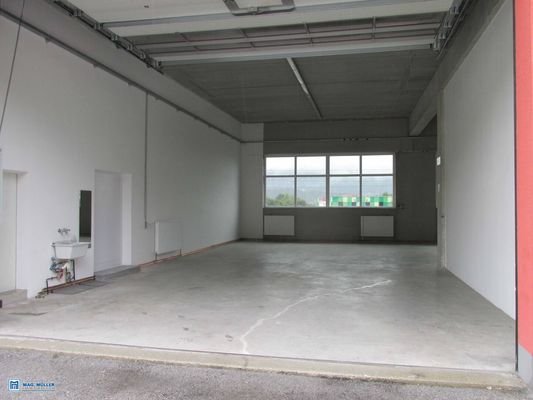 Halle 1